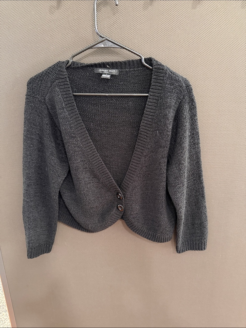 August Silk crop sweater size large